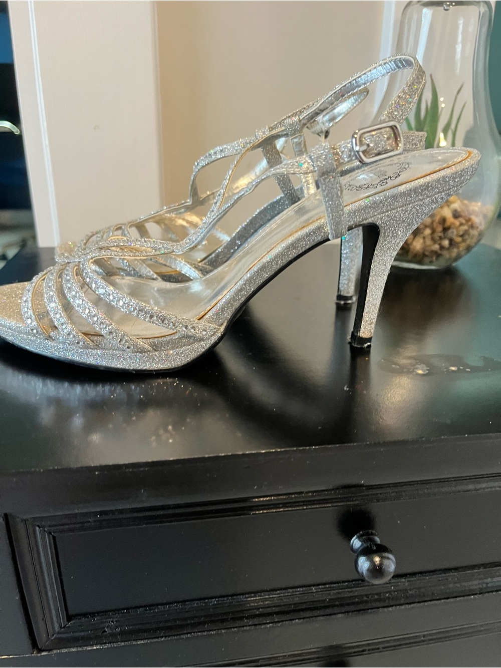 Silver Glitter Strappy High Heel Sandals Sz 6 - Picture 7 of 7